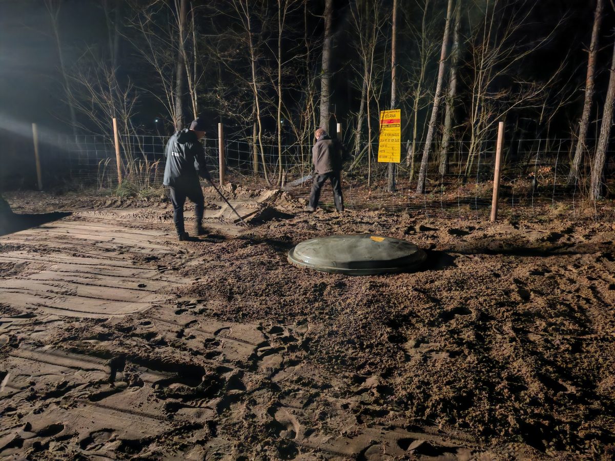 Zasypywanie oczyszczalni KINGSPAN – zakończenie prac